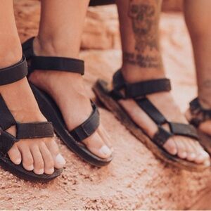 Black Teva Original Universal Sandal Quick Dry Velcro EVA Rubber Outdoor Support